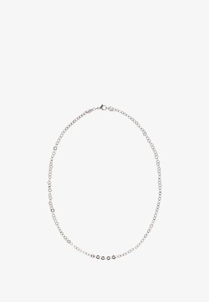 Sølv kæde med runde led, der skifter med sekskantede detaljer. Lås med vinkelkrog. Enkel og elegant design.