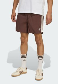 adidas Originals - SPRINTER - Tracksuit bottoms - auburn   off white Thumbnail Image 1