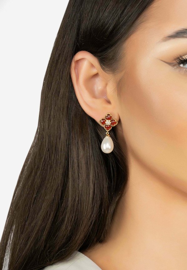 FLOWER CLOVER PEARL DROP  CARNELIAN  - Earrings