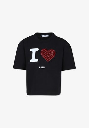 T-shirt noir à manches courtes avec un design en lettres blanches "I" et un cœur en sequins rouges, avec le logo "MSGM" imprimé en dessous. Texture en coton lisse.