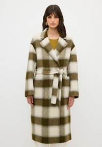 Unausgewählt, plaid khaki
