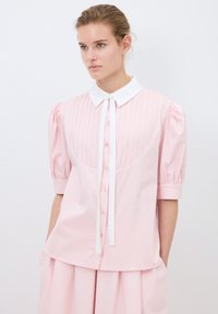 WITH PLEATED SLEEVE - Overhemdblouse - light pink