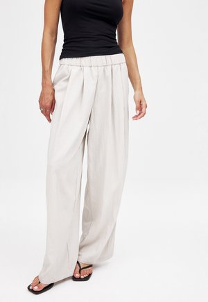 NA-KD, Pantalon classique - off-white