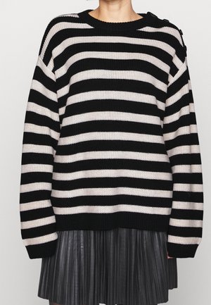 Pullover - black