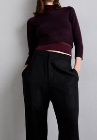 Victoria Beckham Stickad tröja - dark red