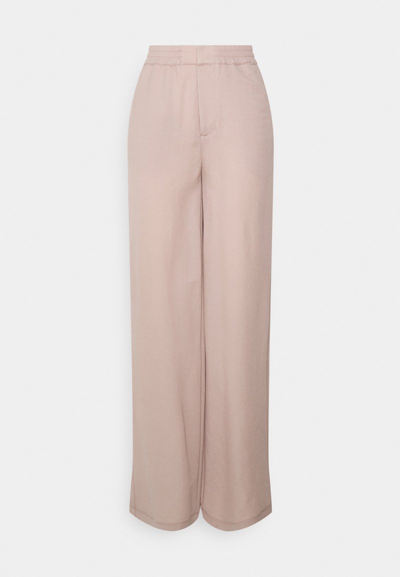 Pantalon beige à jambes larges avec taille élastique et couture avant subtile, présenté sur un fond blanc uni.