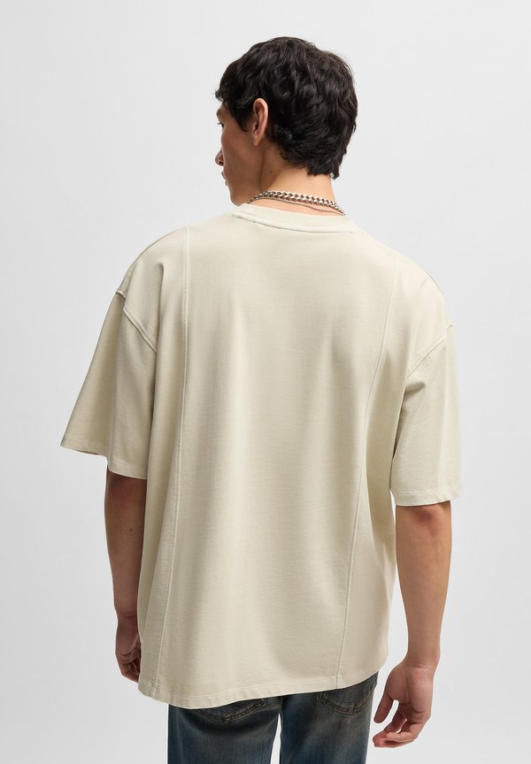 NAIMOS - Basic T-shirt - medium beige4