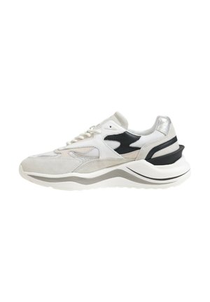 D.A.T.E. Baskets basses - silver