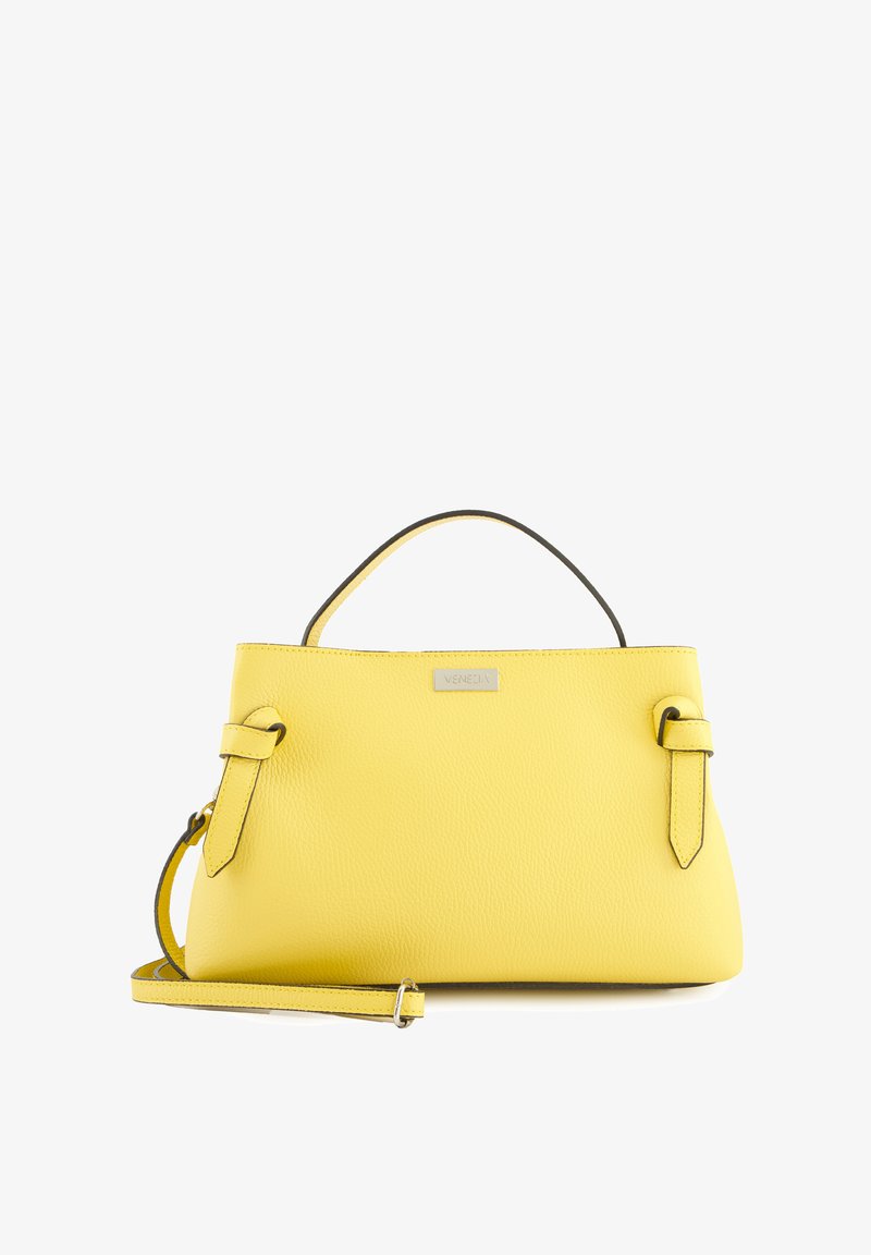 Gelbe Lederhandtasche mit einer strukturierten Oberfläche, ausgestattet mit einem Obergriff und einem abnehmbaren Schultergurt. Minimalistisches Design mit verstellbaren Seitengurten.