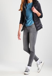 TOM TAILOR Sweter