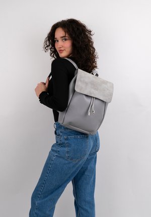 ESTELLE - Tagesrucksack - grau