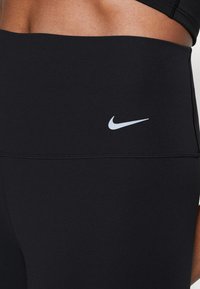 Nike Performance Leggings - black