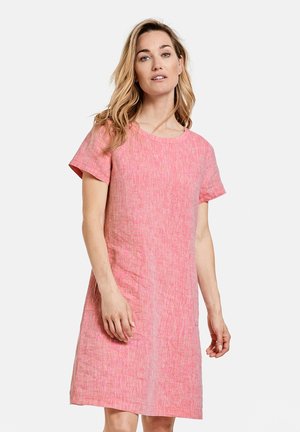 Day dress - rasberry