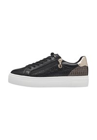 Sneaker nera in pelle con pannello laterale testurizzato, chiusura con lacci frontalmente e dettaglio con zip. Presenta una suola a piattaforma bianca e un accento metallico sul tallone.