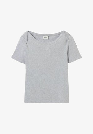 T-shirt grigio a maniche corte, realizzato in morbido cotone, con un ampio scollo e un piccolo logo ricamato sul petto.