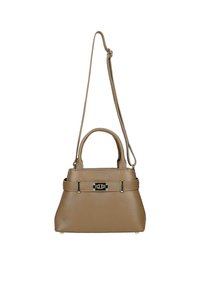 Petit sac à main en cuir taupe avec des poignées courtes, une bandoulière longue réglable et une fermeture rectangulaire dorée à l'avant.