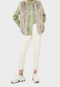 Bershka Väst - beige