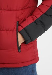 Hollister Co. Allvädersjacka - bordeaux