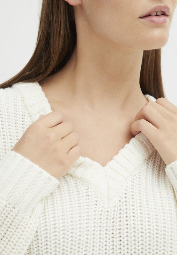 OXNanny - Jumper - cloud dancer3