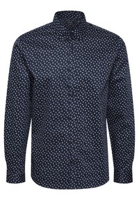 Navyblauw overhemd met knopen, voorzien van een klein, delicaat wit bloemenpatroon. Het heeft lange mouwen en een klassiek kraagontwerp.
