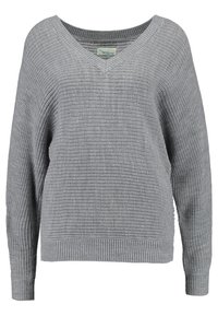 Pull tricoté gris clair avec col en V, manches longues, et poignets et ourlet côtelés.