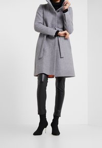 DRYKORN Abrigo clásico - mottled grey