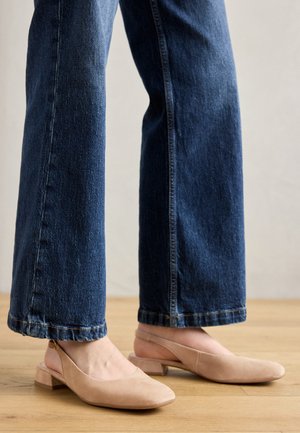 Classic heels - sand