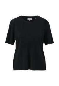 Camiseta negra de canalé con mangas cortas y escote redondeado. La tela presenta una superficie texturizada y un ajuste holgado. Sin logotipos visibles.