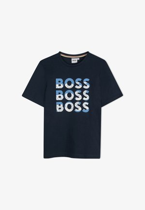T-shirt en coton bleu marine portant le mot "BOSS" imprimé en lettres blanches et bleu clair en gras. Col ras du cou et manches courtes.