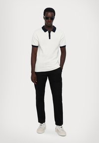 Ron Dorff TENNIS VERTICAL LINES - Polo - off white