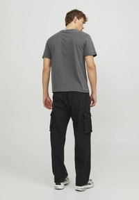 Jack & Jones CLASSIC TEE CREW NECK - Camiseta básica - asphalt