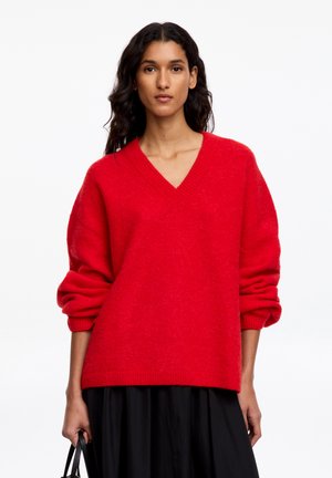 ARKET, ALPACA-WOOL BLEND V-NECK JUMPER - Pullover - red