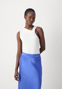 Anna Field Linne - off-white