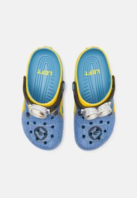 Crocs DESPICABLE ME CLASSIC UNISEX - Clogs - black