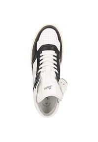 Hohe Sneakers mit einem Obermaterial aus weißem Leder, schwarzen Akzenten, perforierten Seitenpaneelen und weißen Schnürsenkeln. Sie verfügen über einen gepolsterten Kragen und ein Logo.