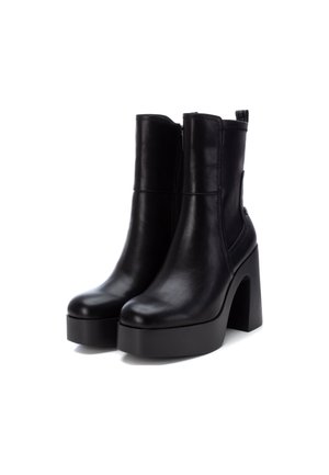 Botines con plataforma - black