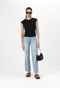 GAP Top - black