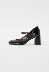 A8332 - Klassieke pumps - black naplack