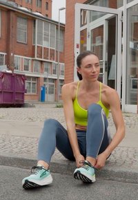 Altra EXPERIENCE FLOW - Hardloopschoenen voor op de weg - mint