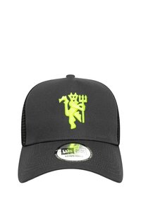 Schwarze verstellbare Mesh-Kappe mit einem gestickten neongrünen Löwen, der einen Dreizack hält, auf der Vorderseite und einem New Era-Brandaufkleber auf dem Schirm.
