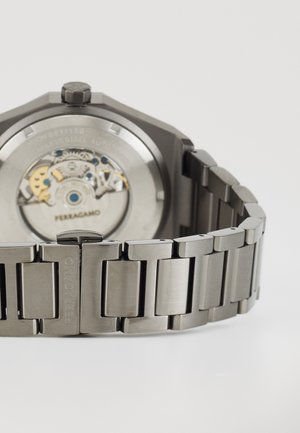 FERRAGAMO, VERSILIA SKELETON - Ura - black