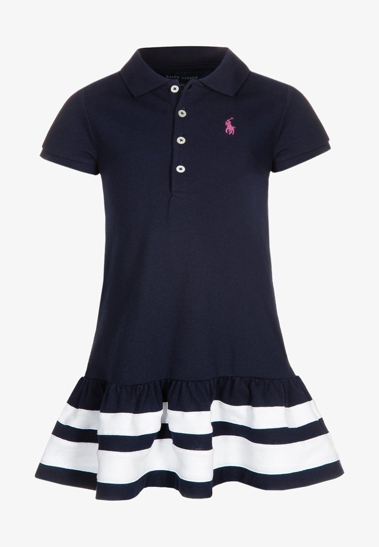 Laivastonsininen poolomekko, jossa on lyhyet hihat, valkoiset raidalliset röyhelöhelmat ja vaaleanpunainen kirjailtu logo rinnassa. Valmistettu puuvillakankaasta.