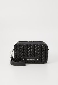 Nem kiválasztott, black