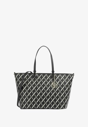 Grand sac fourre-tout noir avec un motif tissé en argent, anses en cuir, poche intérieure et un charm en forme de logo circulaire.
