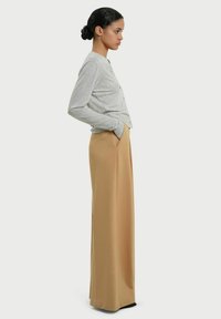 RESIDUS LAKE - Broek - beige