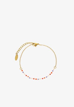 Hieno kultainen ketjurannekoru, jossa on pieniä punaisia, violetteja ja valkoisia nelikulmaisia helmiä, sekä lukkona hummeri lukko säädettävällä jatkoketjulla.