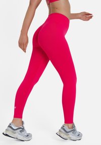 SQUATPROOF Leggings - rose pink