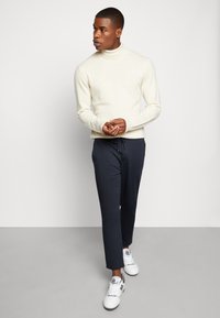 Only & Sons ONSLINUS  - Pantaloni sportivi - dark navy
