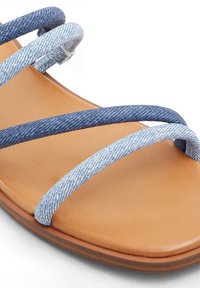 ALDO STILA niebieski