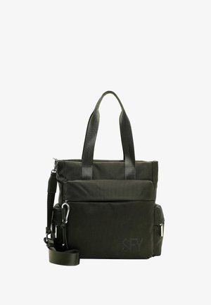 Sac fourre-tout synthétique vert foncé avec tissu texturé, double poignée supérieure, bandoulière ajustable et poche frontale zippée. Détail du logo.